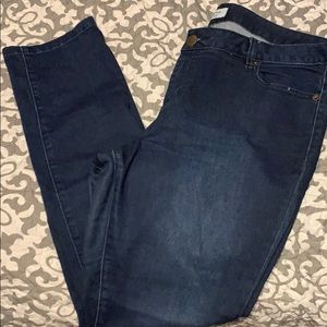 Crown & Ivy jeans